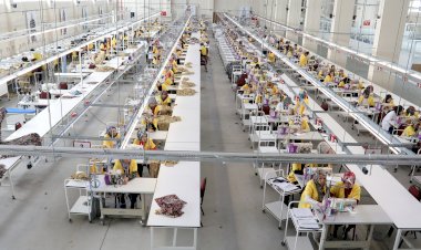 BAŞKAN SEKMEN TEKSTİLKENT'İ GEZDİ