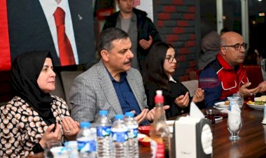 Vali Mustafa Çiftçi, Dünya Yetimler Günü İftar Programına Katıldı