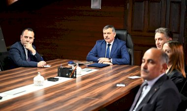 Vali Mustafa Çiftçi, Erzurum Rölöve ve Anıtlar Bölge Müdürlüğü’nü Ziyaret Etti