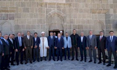 Yıllar Sonra Kale Mescidi’nde Cuma Namazı