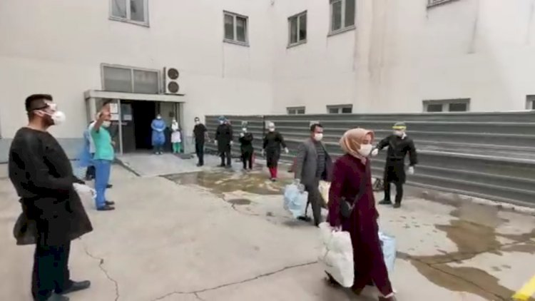 Erzurum'da bu kez alkışlar tedavisi tamamlanan hastalar için!
