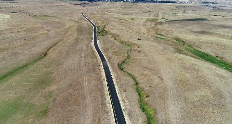 BÜYÜKŞEHİR ASIRLIK YOLLAR İNŞA EDİYOR