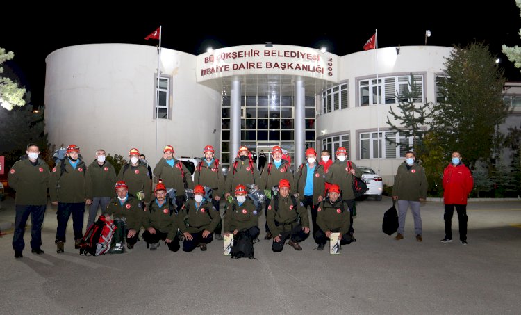 BÜYÜKŞEHİR'İN ARAMA KURTARMA EKİBİ ASKERİ UÇAKLA İZMİR'E HAREKET ETTİ