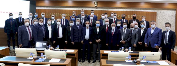 BAŞKAN SEKMEN: “ŞEHRİMİZİ YATIRIMLARLA NAKIŞ NAKIŞ İŞLİYORUZ”