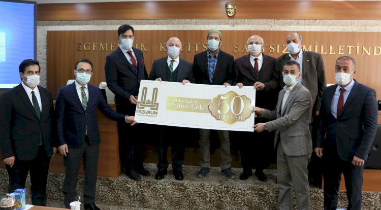 BÜYÜKŞEHİR'DEN ATLI SPOR KULÜPLERİNE YEM DESTEĞİ