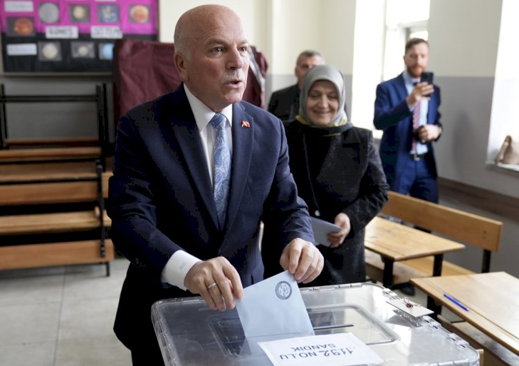 BAŞKAN SEKMEN OYUNU KULLANDI