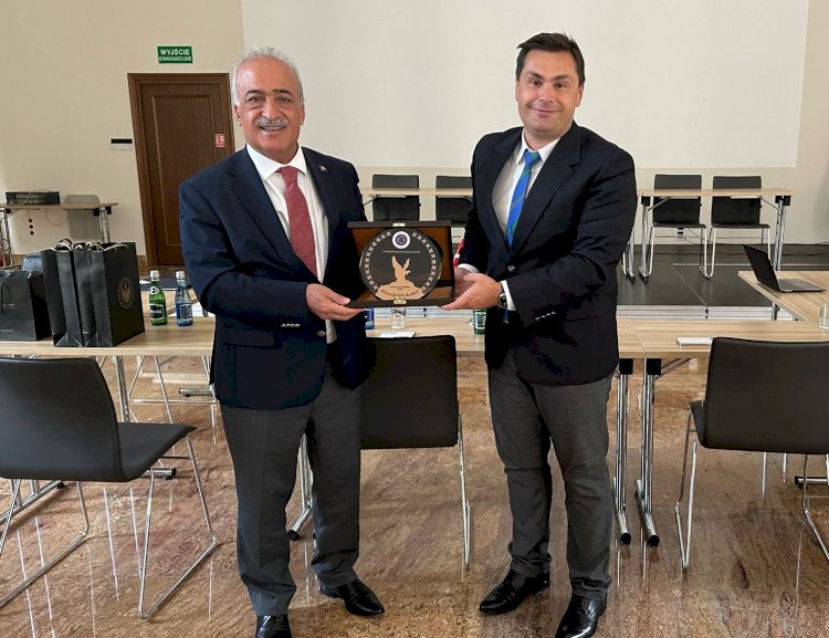 Rektör Çomaklı Yurda 9 İşbirliğiyle Döndü