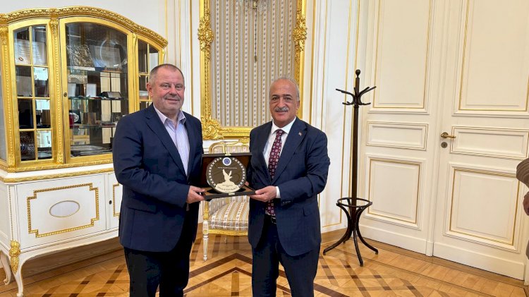 Rektör Çomaklı Yurda 9 İşbirliğiyle Döndü