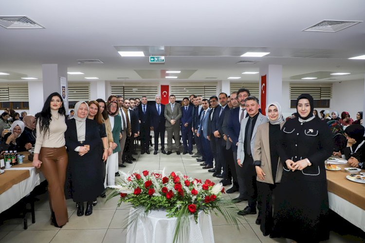 Vakıf Okulları Öğretmenleri, 24 Kasım’da Bir Araya Geldiler