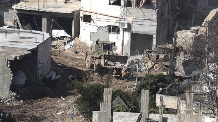 İsrail Ordusu, Batı Şeria'daki Tulkerim Mülteci Kampı'nda Filistinlilere Ait Evleri Yıktı