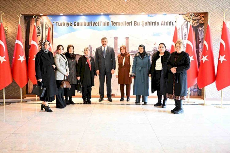 Kadın Meclisi Vali Çiftçi'yi Ziyaret Etti