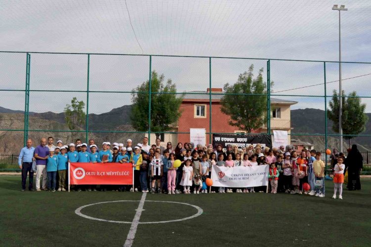 Oltu’da Kitap Okuma Şenliği Renkli Görüntülere Sahne Oldu