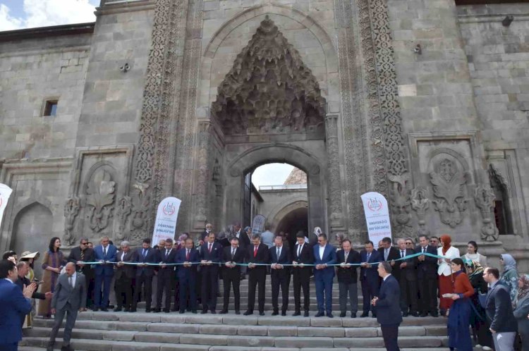 Çifte Minareli Medrese’de Hayat Boyu Öğrenmeye Coşkulu Başlangıç