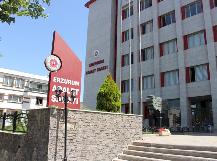 Erzurum Merkezli Dolandırıcılık Operasyonu: 23 Kişi Yakalandı, 19'u Tutuklandı