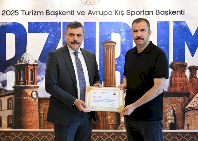 Vali Çiftçi’den Tayin Olan Personeline Anlamlı Veda