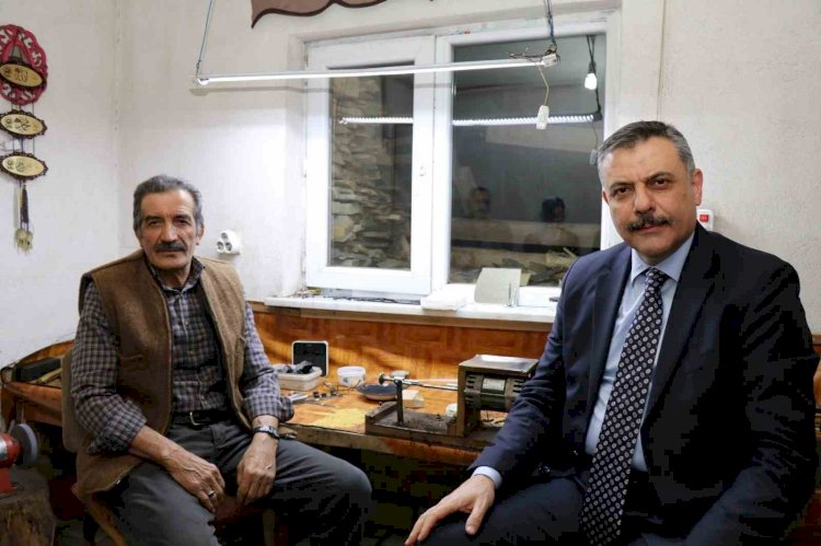 Oltu Taşına 45 Yıllık Emek: Usta Halis Aydın’a Anlamlı Ziyaret