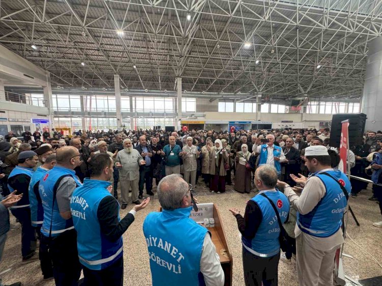 Son Hacı Kafilesi Dualarla Uğurlandı