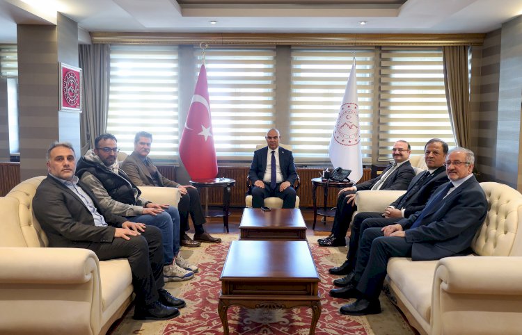 Rektör Hacımüftüoğlu'ndan Mevkidaşı Rektör Gülçin’e Hayırlı Olsun Ziyareti